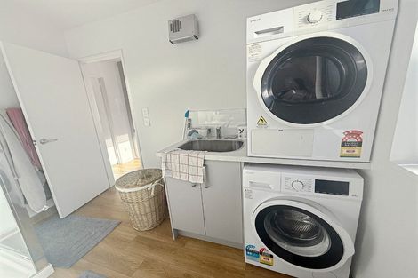 Photo of property in 10a Douglas Street, Levin, 5510