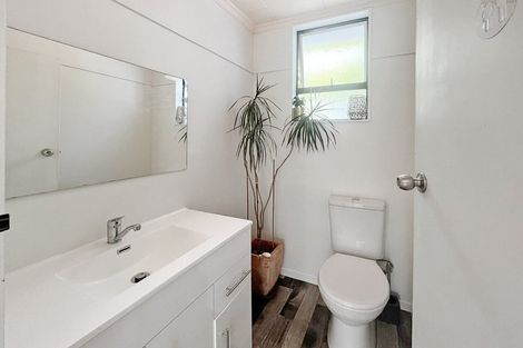 Photo of property in 2 Alaska Court, Awapuni, Palmerston North, 4412