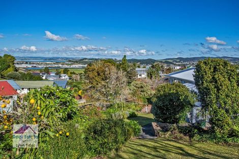 Photo of property in 42 Memorial Drive, Parahaki, Whangarei, 0112