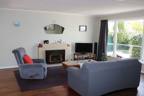 Photo of property in 75 Victoria Street, Carterton, 5713