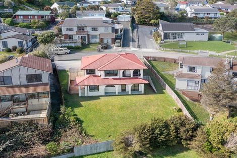 Photo of property in 5 Mandeville Crescent, Grenada Village, Wellington, 6037