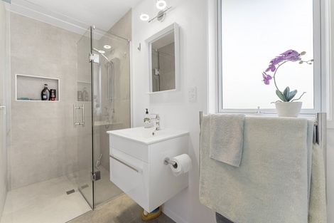 Photo of property in 2 Mercade Close, Stratford, 4332