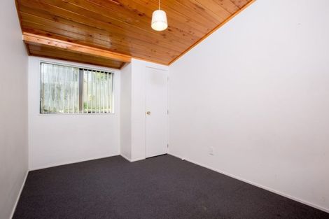 Photo of property in 8b Capricorn Place, Glen Eden, Auckland, 0602