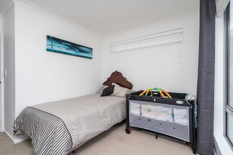 Photo of property in 15 Weka Street, Mangawhai, 0505