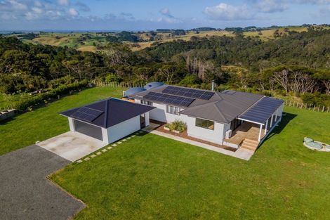 Photo of property in 197 Awhitu Central Road, Awhitu, Waiuku, 2684