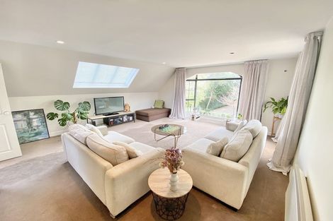 Photo of property in 16j Hobson Street, Thorndon, Wellington, 6011