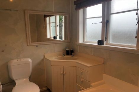 Photo of property in 16 Clyde Street, Ferndale, New Plymouth, 4310