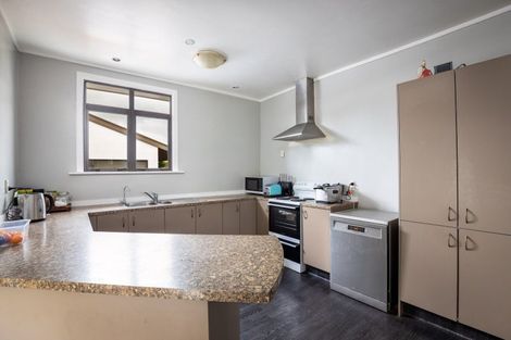 Photo of property in 10 Miranda Street, Stratford, 4332