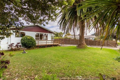 Photo of property in 37 Rangiuru Road, Otaki Beach, Otaki, 5512