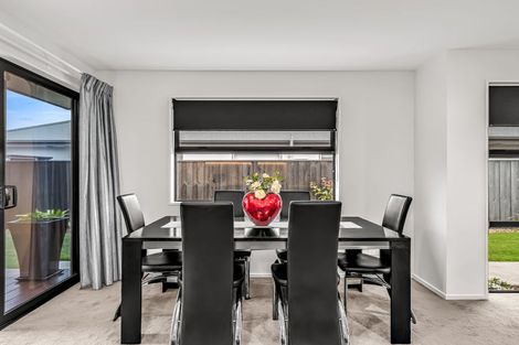 Photo of property in 4 Hapua Lane, Pegasus, 7612