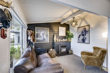 Photo of property in 123 North Shore Road, Eskdale, Napier, 4182