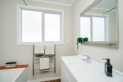 Photo of property in 172 Pomona Street, Strathern, Invercargill, 9812