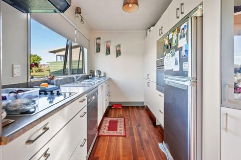 Photo of property in 7 Seaview Road, Ruakaka, 0116