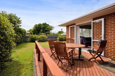 Photo of property in 1 Reid Avenue, Hawera, 4610