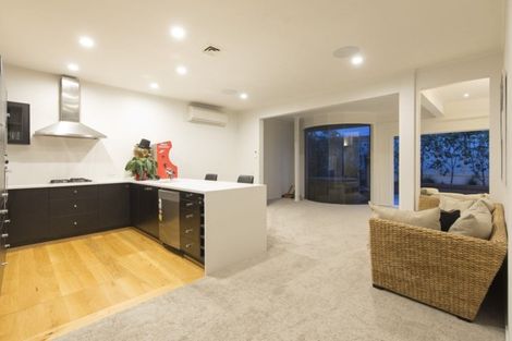 Photo of property in 21 London Street, Hampden, 9410