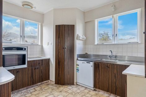 Photo of property in 4 Milton Street, Stokes Valley, Lower Hutt, 5019