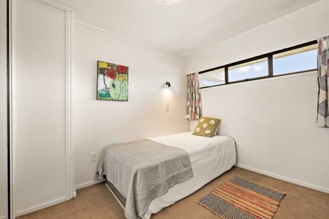 Photo of property in 11/4 Claremont Grove, Mount Victoria, Wellington, 6011