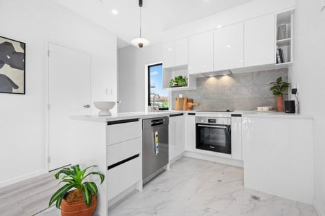 Photo of property in 14 Hokoteta Street, Mount Wellington, Auckland, 1062