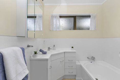 Photo of property in 1/26 Marlborough Street, Silverstream, Upper Hutt, 5019