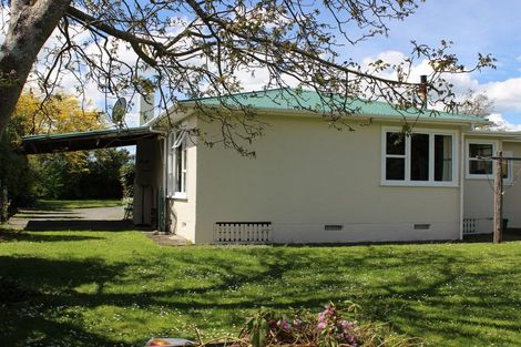 Photo of property in 75 Victoria Street, Carterton, 5713