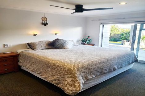 Photo of property in 126 Maire Road, Orewa, 0931