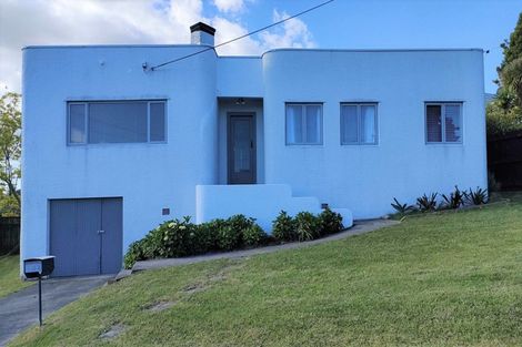 Photo of property in 15 Marsh Avenue, Forrest Hill, Auckland, 0620