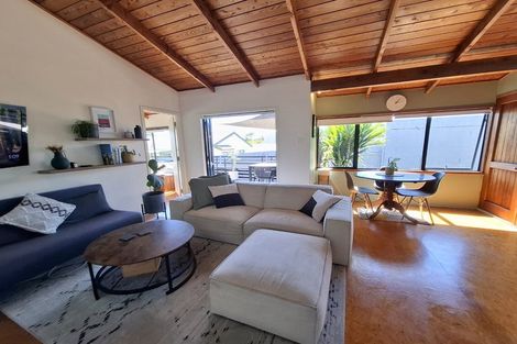 Photo of property in 1/27 Rosier Road, Glen Eden, Auckland, 0602