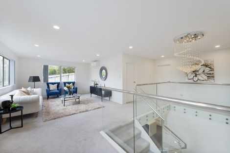 Photo of property in 25 View Road, Henderson, Auckland, 0612