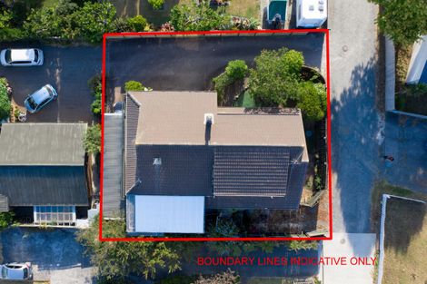 Photo of property in 13a Lawson Way, Weymouth, Auckland, 2103