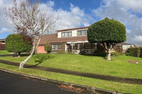 Photo of property in 1 Kincraig Place, Highland Park, Auckland, 2010