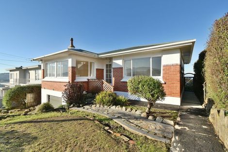 Photo of property in 131 Easther Crescent, Kew, Dunedin, 9012