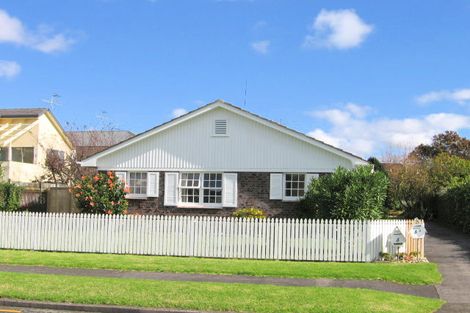 Photo of property in 1/4 Jern Place, Eastern Beach, Auckland, 2012