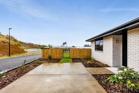 Photo of property in 3 Ruru Lane, Hurworth, New Plymouth, 4310