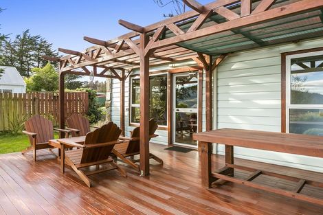 Photo of property in 26 Porterfield Street, Macandrew Bay, Dunedin, 9014