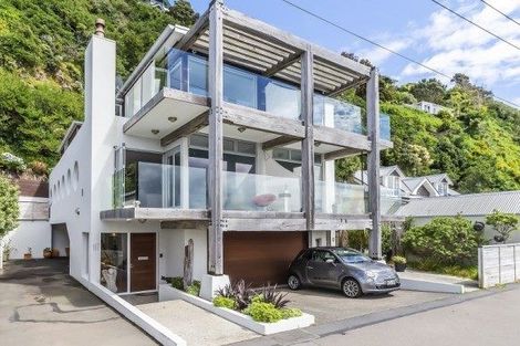 Photo of property in 117 Marine Parade, Seatoun, Wellington, 6022