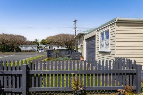 Photo of property in 25 Waihi Road, Hawera, 4610