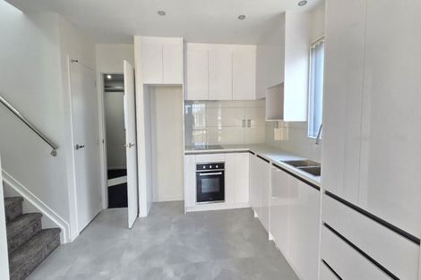 Photo of property in 8a Nield Road, Manurewa, Auckland, 2102