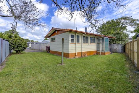 Photo of property in 16a Walter Street, Fairfield, Hamilton, 3214