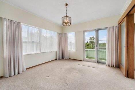Photo of property in 5 Cheryl Place, Hillcrest, Auckland, 0627
