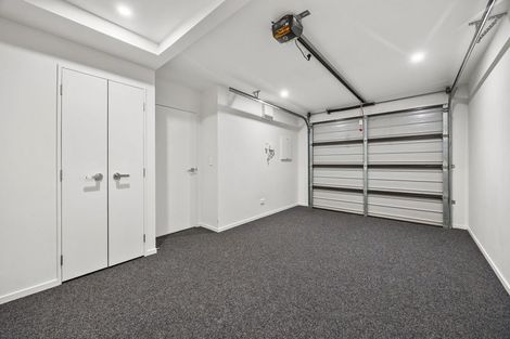 Photo of property in 21 Irving Place, Hobsonville, Auckland, 0616