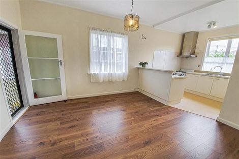 Photo of property in 3/14 Bolton Street, Blockhouse Bay, Auckland, 0600