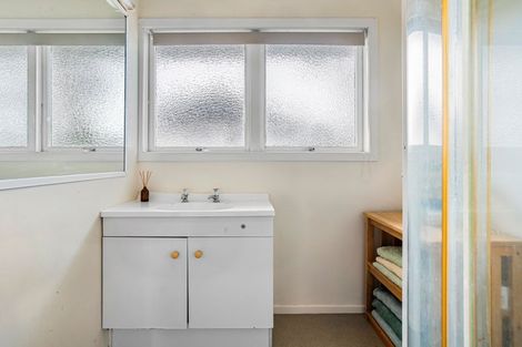 Photo of property in 15 Levesque Street, Birkdale, Auckland, 0626