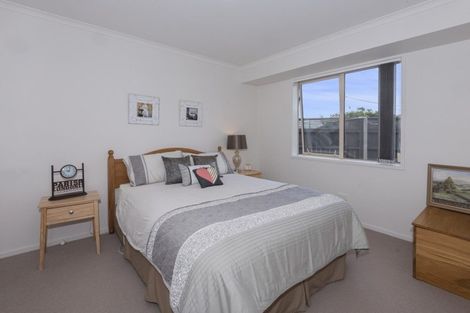 Photo of property in 160b One Tree Point Road, One Tree Point, 0118