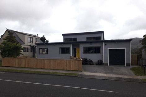 Photo of property in 81 Fyvie Avenue, Tawa, Wellington, 5028