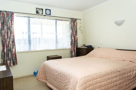Photo of property in 32 Dillon Drive, Bell Block, New Plymouth, 4312