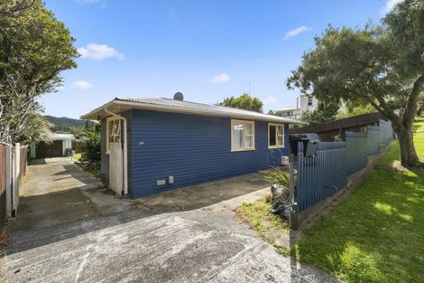Photo of property in 14 Parenga Street, Wainuiomata, Lower Hutt, 5014