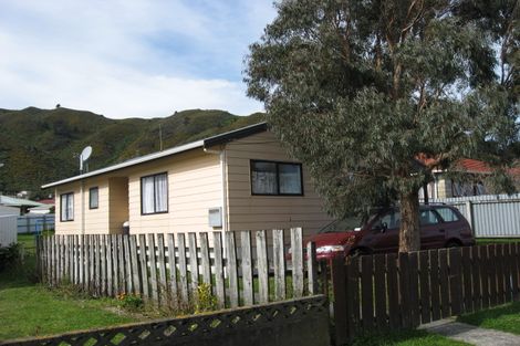 Photo of property in 30 Wise Street, Wainuiomata, Lower Hutt, 5014