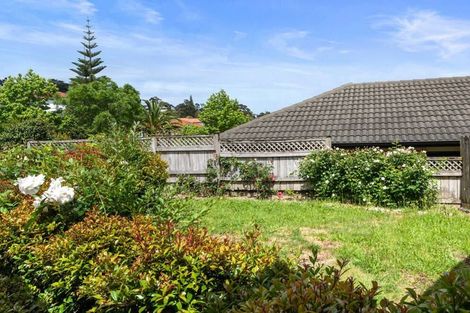 Photo of property in 39 Bluebird Crescent, Unsworth Heights, Auckland, 0632