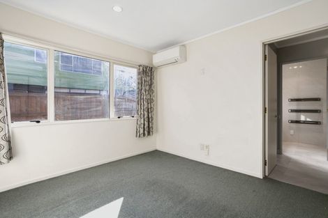 Photo of property in 2/48 Seabrook Avenue, New Lynn, Auckland, 0600