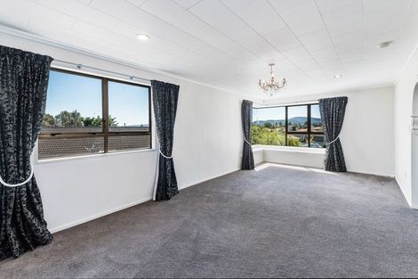 Photo of property in 30 Neri Crescent, Pomare, Rotorua, 3015